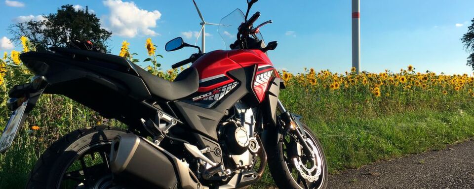 Mit dem Sommer 2017 geht auch die Motorradsaison langsam dahin. Im Bild Hondas CB 500 X. Mit dem Sommer 2017 geht auch die Motorradsaison langsam dahin. Im Bild Hondas CB 500 X.