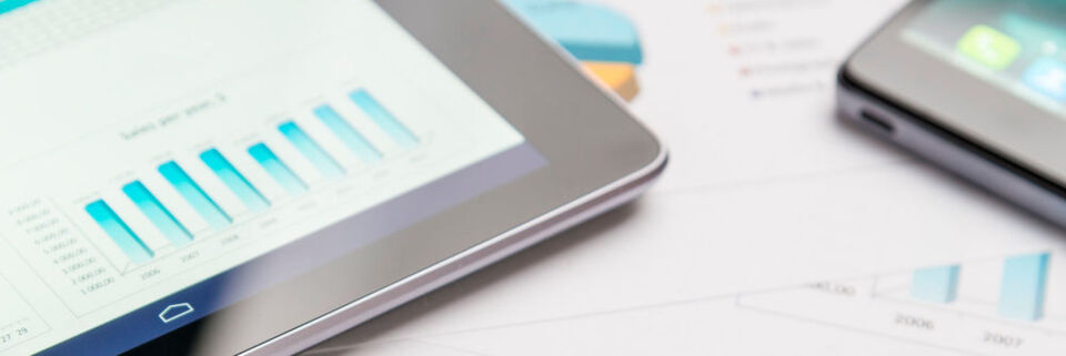 Anwendungen für Finanzen & Verwaltung: Acht cloud-basierte und einfach zu bedienende Apps, mit denen KMUs ihre Finanzen zielsicher verwalten können. Anwendungen für Finanzen & Verwaltung: Acht cloud-basierte und einfach zu bedienende Apps, mit denen KMUs ihre Finanzen zielsicher verwalten können.