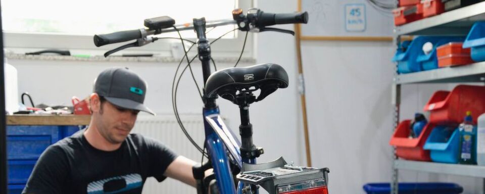 Der ZIV gibt Tipps, wie sich Werkstätten in Sachen getunte Pedelecs absichern können. Der ZIV gibt Tipps, wie sich Werkstätten in Sachen getunte Pedelecs absichern können.
