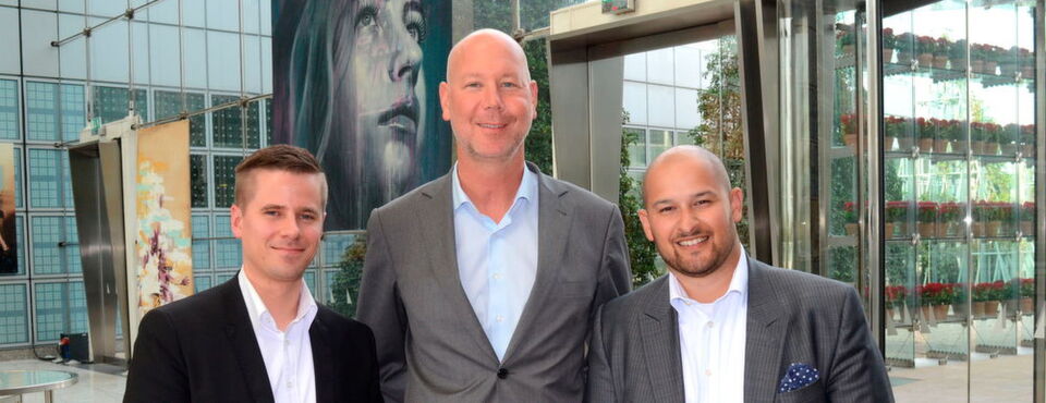 Die Ebertlang-Manager Alexander Hassel (l.) und Marc Fischer (m.) arbeiten seit Mai mit Francesco Dibartolo von Solarwinds MSP zusammen. Die Ebertlang-Manager Alexander Hassel (l.) und Marc Fischer (m.) arbeiten seit Mai mit Francesco Dibartolo von Solarwinds MSP zusammen.