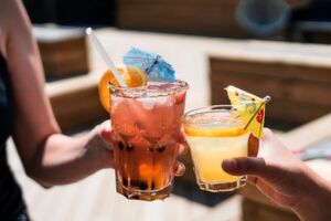 Fehlende Kreativität dafür viel Alkohol bei Junggesellenabschieden. Viele Deutsche sind genervt. Fehlende Kreativität dafür viel Alkohol bei Junggesellenabschieden. Viele Deutsche sind genervt.