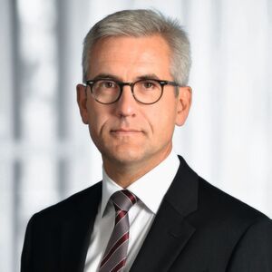 Visionär: ABB-CEO Ulrich Spiesshofer will durch Synergieeffekte 200 Mio. Dollar jährlich sparen. Visionär: ABB-CEO Ulrich Spiesshofer will durch Synergieeffekte 200 Mio. Dollar jährlich sparen.