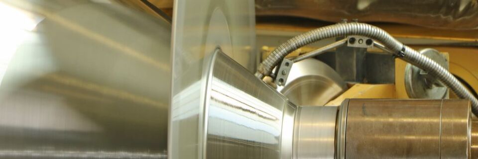 Die Metalldrückerei Jakob Hommel setzt auf chlorfreie Umformschmierstoffe. Die Metalldrückerei Jakob Hommel setzt auf chlorfreie Umformschmierstoffe.