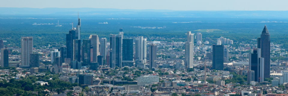 Frankfurt am Main: IT ist nach Finanzwirtschaft und Logistik die drittstärkste Wirtschaftskraft. Frankfurt am Main: IT ist nach Finanzwirtschaft und Logistik die drittstärkste Wirtschaftskraft.