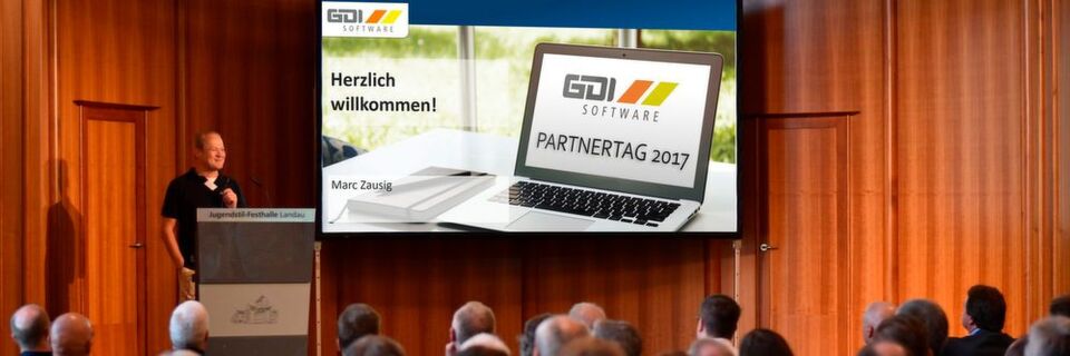 Die Partner wurden von Marc Zausig, Geschäftsführer GDI Software, begrüßt. Die Partner wurden von Marc Zausig, Geschäftsführer GDI Software, begrüßt.