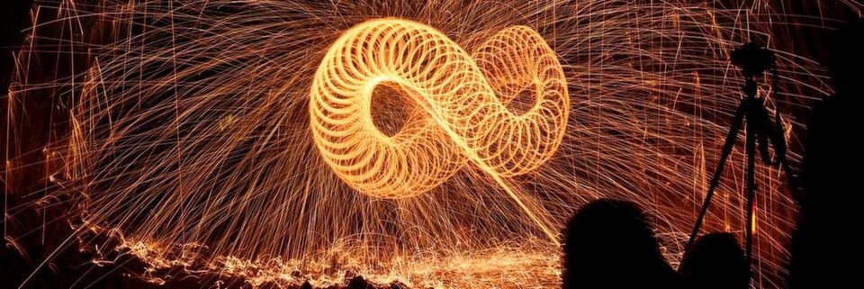 Continuous Deployment in der Software-Entwicklung verspricht eine beschleunigte Auslieferung neuer Funktionen und Verbesserungen ohne Ausfallzeiten. Continuous Deployment in der Software-Entwicklung verspricht eine beschleunigte Auslieferung neuer Funktionen und Verbesserungen ohne Ausfallzeiten.
