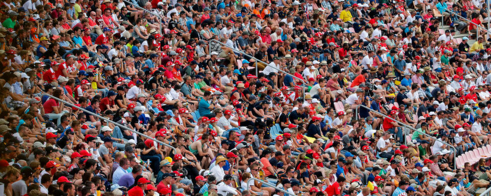 Der Hockenheimring und seine Rennevents ziehen die Rennsportfans in Scharen an. Der Hockenheimring und seine Rennevents ziehen die Rennsportfans in Scharen an.