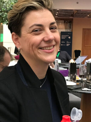 Abby Kearns ist die Front-Frau der Cloud Foundry Foundation. , die derzeit rund 2.400 Contributer zählt, die wiederum im den vergangenen sechs Monaten rund 76.000 Zeilen Code geschreiben beziehungsweise geändert haben. Abby Kearns ist die Front-Frau der Cloud Foundry Foundation. , die derzeit rund 2.400 Contributer zählt, die wiederum im den vergangenen sechs Monaten rund 76.000 Zeilen Code geschreiben beziehungsweise geändert haben.
