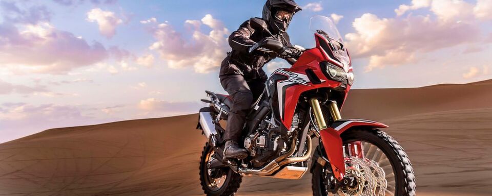 Hondas bestes Pferd im Stall der Saison 2017: die Africa Twin.Platz vier im Ranking mit 2.374 Neuzulasssungen. Hondas bestes Pferd im Stall der Saison 2017: die Africa Twin.Platz vier im Ranking mit 2.374 Neuzulasssungen.