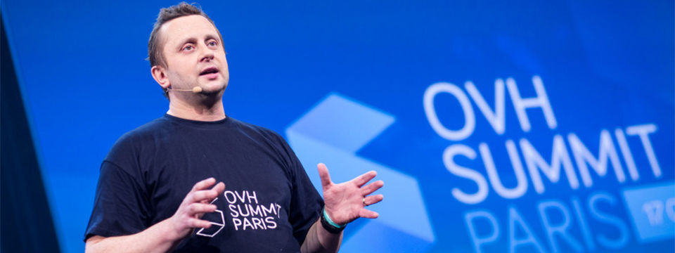 OVH-Gründer, Namensgeber und -Vorstandsvorsitzender Octave Klaba stellt in seiner Keynote zum 5. OVH-Summit die großen Pläne für das Unternehmen vor. OVH-Gründer, Namensgeber und -Vorstandsvorsitzender Octave Klaba stellt in seiner Keynote zum 5. OVH-Summit die großen Pläne für das Unternehmen vor.