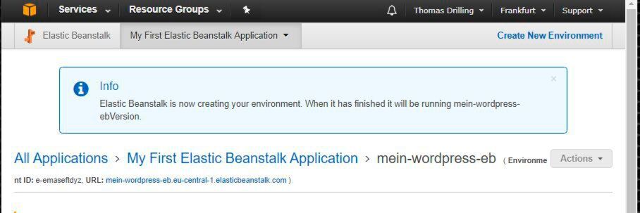Der Einsatz von Elastic Beanstalk ist einfach und lässt sich komplett über die AWS Management Console steuern. Der Einsatz von Elastic Beanstalk ist einfach und lässt sich komplett über die AWS Management Console steuern.