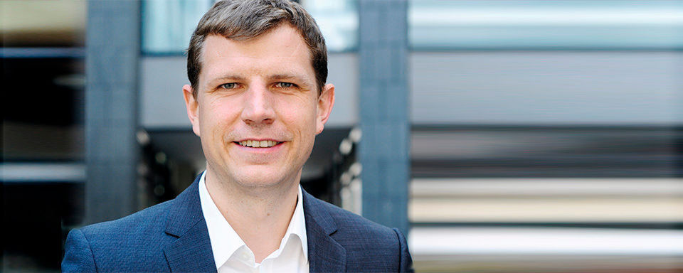 Dirk Czepluch ist IT Security Expert und Vice President von Rohde & Schwarz Cybersecurity. Dirk Czepluch ist IT Security Expert und Vice President von Rohde & Schwarz Cybersecurity.