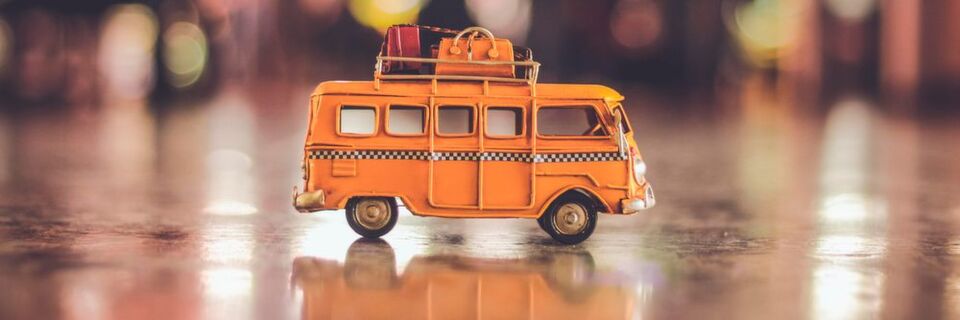 Die Reise der Kunden im B2B von der Recherche über die Vorauswahl bis hin zum Kauf ist meist lang und komplex. Buyer-Journeys und Buyer-Personas können Unternehmen helfen, den Kunden während seiner Kaufreise richtig anzusprechen. Die Reise der Kunden im B2B von der Recherche über die Vorauswahl bis hin zum Kauf ist meist lang und komplex. Buyer-Journeys und Buyer-Personas können Unternehmen helfen, den Kunden während seiner Kaufreise richtig anzusprechen.