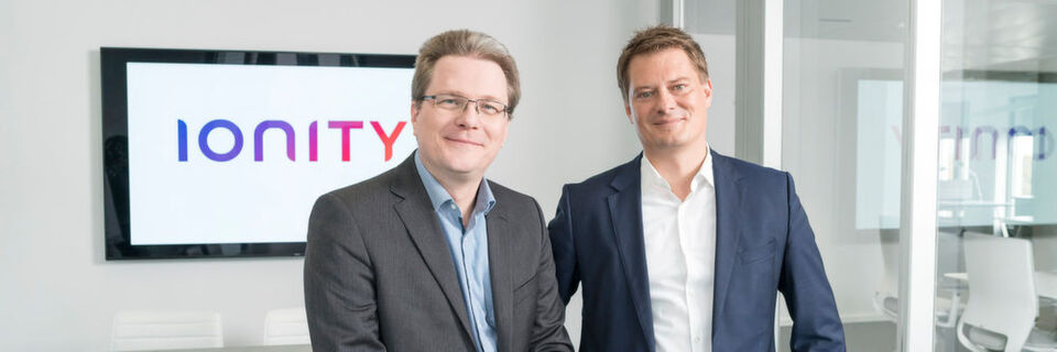 Die Ionity-Geschäftsführung: COO Dr. Marcus Groll (links) und CEO Dr. Michael Hajesch. Die Ionity-Geschäftsführung: COO Dr. Marcus Groll (links) und CEO Dr. Michael Hajesch.