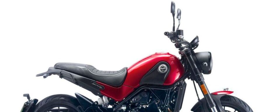 Rund 170 Kilogramm wiegt das 48 PS starke Naked Bike. Rund 170 Kilogramm wiegt das 48 PS starke Naked Bike.