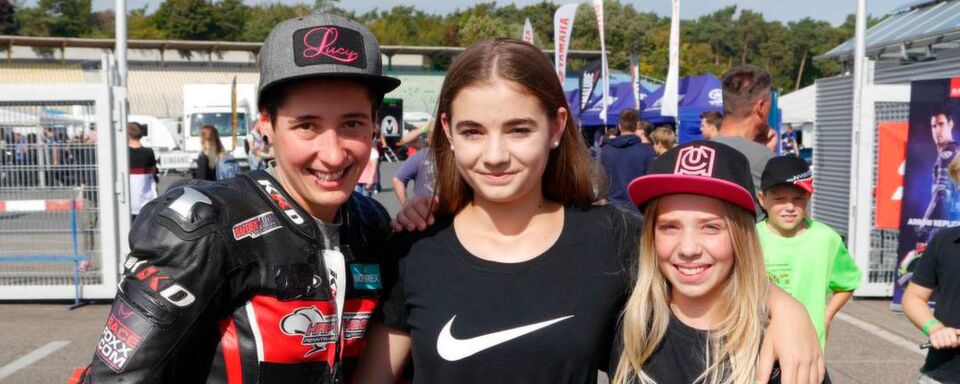 Lucy Glöckner, Lea Schaba und Lucy Michel beim IDM-Finale am Hockenheimring. Lucy Glöckner, Lea Schaba und Lucy Michel beim IDM-Finale am Hockenheimring.
