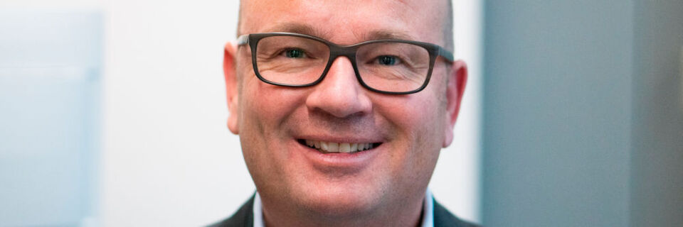 Zum 1. Dezember 2017 folgt Jochen Schmitz Thomas Rathmann als CFO von Siemens Healthineers. Zum 1. Dezember 2017 folgt Jochen Schmitz Thomas Rathmann als CFO von Siemens Healthineers.