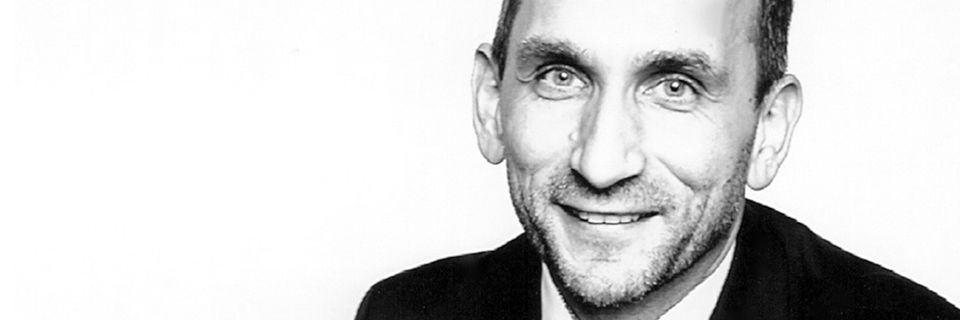 Die Umsetzung von Digitalisierungsinitativen fordert CIOs, die IT-Entscheidungen anhand von Kosten- und Wertschöpfungsdaten faktenbasiert begründen können. Die Umsetzung von Digitalisierungsinitativen fordert CIOs, die IT-Entscheidungen anhand von Kosten- und Wertschöpfungsdaten faktenbasiert begründen können.