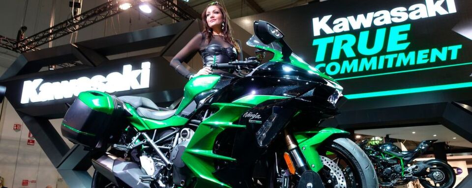 Mailänder Models – die schönsten Motorradbilder auf der Eicma 2017. Mailänder Models – die schönsten Motorradbilder auf der Eicma 2017.