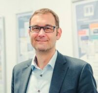 Bernd Meidel ist Leiter Operations bei Vogel Business Media. Mit seinem Team konzipiert, produziert und vermarketet er Corporate Videos. Bernd Meidel ist Leiter Operations bei Vogel Business Media. Mit seinem Team konzipiert, produziert und vermarketet er Corporate Videos.