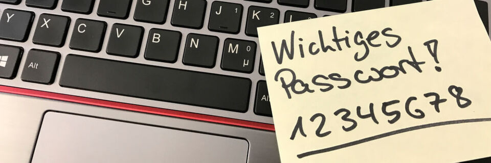 Es ist egal, welche komplexen Kennwortregeln die Anwender beachten, wenn sich dieses Passwort dann als Post-It am Rechnerbildschirm wiederfindet. Es ist egal, welche komplexen Kennwortregeln die Anwender beachten, wenn sich dieses Passwort dann als Post-It am Rechnerbildschirm wiederfindet.
