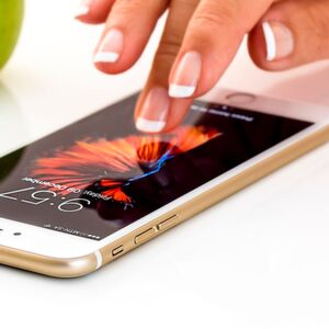 Auch in der Industrie werden immer häufiger Apps eingesetzt. Auch in der Industrie werden immer häufiger Apps eingesetzt.