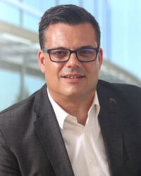 Marcus Ruebsam ist Senior Vice President for Strategy & Solutions bei SAP Hybris. Marcus Ruebsam ist Senior Vice President for Strategy & Solutions bei SAP Hybris.