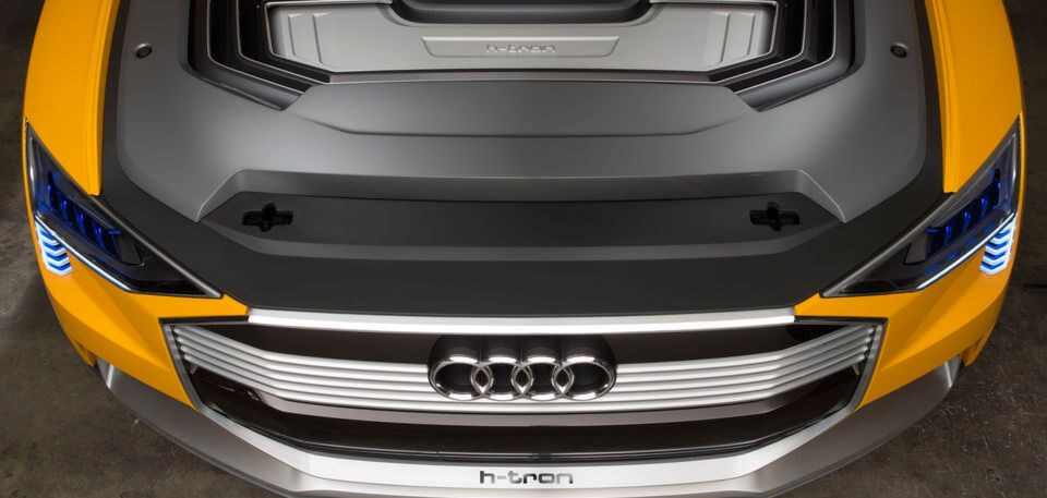 Technikstudie Audi h-tron quattro concept: Das Fahrzeug fährt rein elektrisch – mit Wasserstoff als Energiequelle. Technikstudie Audi h-tron quattro concept: Das Fahrzeug fährt rein elektrisch – mit Wasserstoff als Energiequelle.