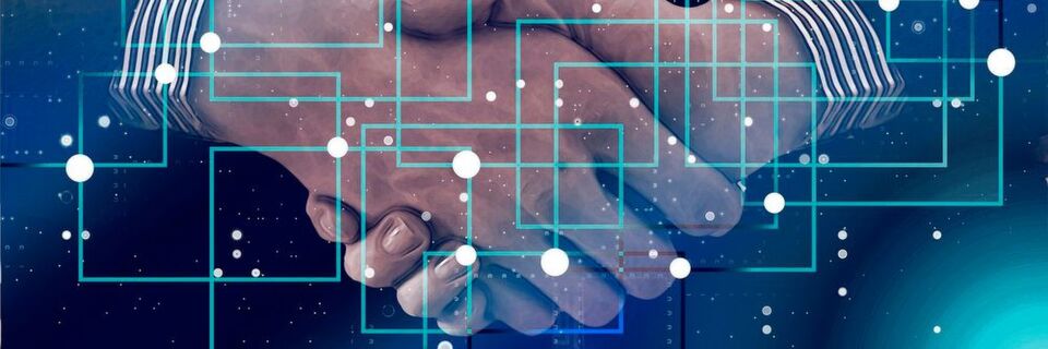 Durch die Blockchain-Technologie können Vorteile theoretisch überall dort entstehen, wo ein Austausch von Werten und Daten stattfindet. Durch die Blockchain-Technologie können Vorteile theoretisch überall dort entstehen, wo ein Austausch von Werten und Daten stattfindet.