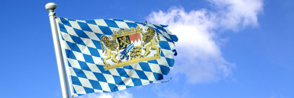 Durch Nutzung der offenen Bayern-Cloud sollen KMU an der Digitalisierung sicher partizipieren können. Durch Nutzung der offenen Bayern-Cloud sollen KMU an der Digitalisierung sicher partizipieren können.