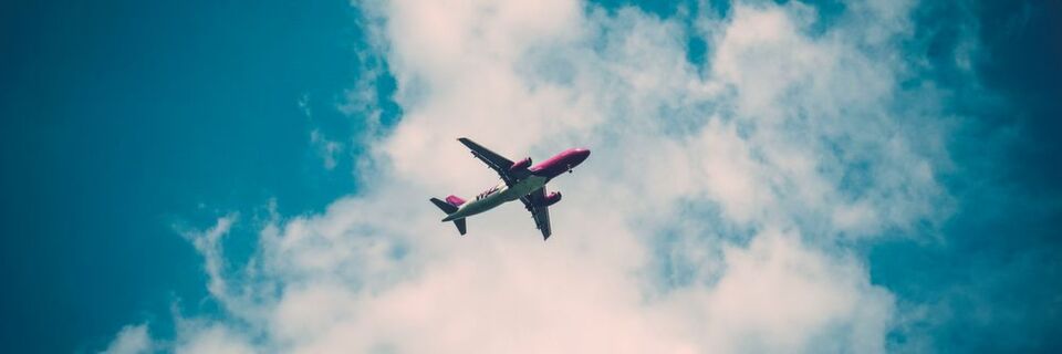 B2B Reiseanbieter setzen immer mehr auf „Natural Language Processing“, wodurch die Flug- oder Hotelbuchung durch nur einen Satz möglich wird. B2B Reiseanbieter setzen immer mehr auf „Natural Language Processing“, wodurch die Flug- oder Hotelbuchung durch nur einen Satz möglich wird.