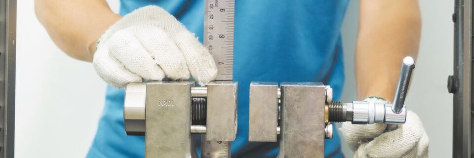 Abb. 1: Prüfdienstleistungen: Die Suche nach geeigneten Prüflaboren gestaltet sich für Auftraggeber oft aufwändig. Abb. 1: Prüfdienstleistungen: Die Suche nach geeigneten Prüflaboren gestaltet sich für Auftraggeber oft aufwändig.