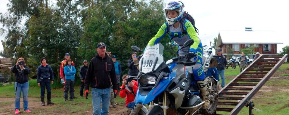 Es ist das zweite Mal, dass BMW Motorrad kommendes Jahr ein international zusammengesetztes Damenteam zur GS Trophy schicken will. Es ist das zweite Mal, dass BMW Motorrad kommendes Jahr ein international zusammengesetztes Damenteam zur GS Trophy schicken will.