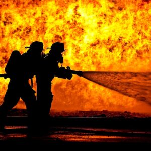 Das Feuer soll durch ein Leck in einer Gasleitung entstanden sein. (Symbolbild) Das Feuer soll durch ein Leck in einer Gasleitung entstanden sein. (Symbolbild)