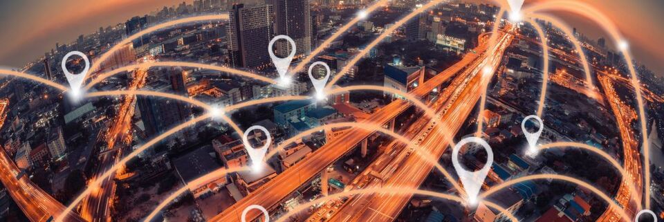 Sprach- und Datenverkehr laufen bereits weitgehend über ein und dasselbe Netz. Sprach- und Datenverkehr laufen bereits weitgehend über ein und dasselbe Netz.