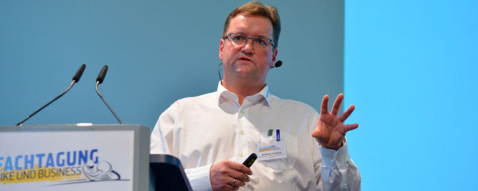 Andreas Faulstich, Delticom AG: Digitale Zukunftskonzepte für den Reifenhandel. Andreas Faulstich, Delticom AG: Digitale Zukunftskonzepte für den Reifenhandel.