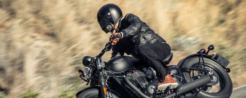 Die Triumph Bonneville Bobber Black im Fahrbericht. Die Triumph Bonneville Bobber Black im Fahrbericht.