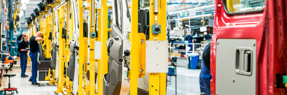 RFID-Technologie macht die Logistik- und Produktionsprozesse bei Automobilherstellern transparenter. RFID-Technologie macht die Logistik- und Produktionsprozesse bei Automobilherstellern transparenter.