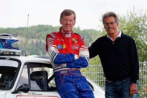 Dr. Mario Theissen, hier neben Rallye-Legende Walter Röhrl, ist Vizepräsident der Fédération Internationale des Véhicules Anciens (FIVA), dem Weltverband der Oldtimerclubs und -verbände. Dr. Mario Theissen, hier neben Rallye-Legende Walter Röhrl, ist Vizepräsident der Fédération Internationale des Véhicules Anciens (FIVA), dem Weltverband der Oldtimerclubs und -verbände.