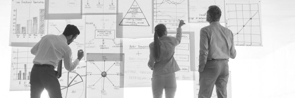 71 Prozent der befragten Manager wollen in den nächsten zwei bis drei Jahren mit digitalen Geschäftsstrategien neue Einnahmequellen erschließen. 71 Prozent der befragten Manager wollen in den nächsten zwei bis drei Jahren mit digitalen Geschäftsstrategien neue Einnahmequellen erschließen.