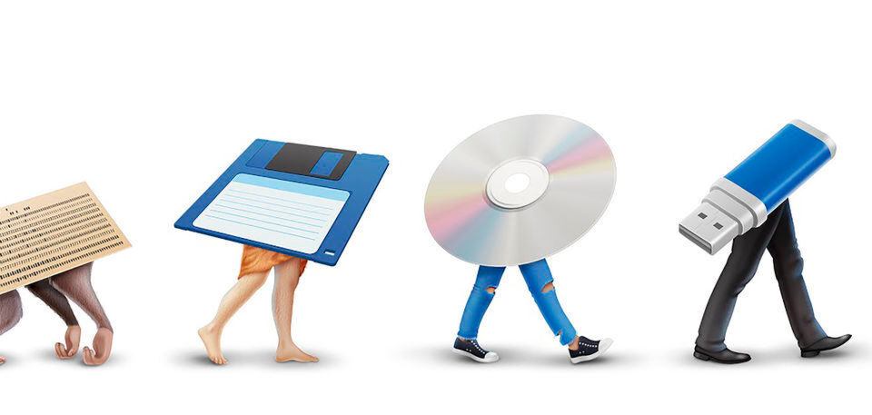 Weiterentwicklung der Datenübertragung: Von der Lochkarte über Diskette, DVD und USB hin zur Cloud Weiterentwicklung der Datenübertragung: Von der Lochkarte über Diskette, DVD und USB hin zur Cloud