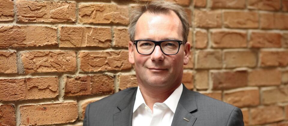 Paul Karrer, Director IOT bei Arrow ECS für EMEA, beobachtet, dass die Rollenprofile im Channel verschwimmen. Paul Karrer, Director IOT bei Arrow ECS für EMEA, beobachtet, dass die Rollenprofile im Channel verschwimmen.