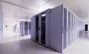 Mit den von Switch Datacenters standardissierten und optimierten Modulen, lassen sich Rechenzentren binnen drei Monaten realisieren. Mit den von Switch Datacenters standardissierten und optimierten Modulen, lassen sich Rechenzentren binnen drei Monaten realisieren.