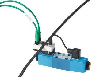 Der Anschluss an das Kommunikationssystem Smart-Wire-DT erfolgt über 5-polige Leitungen mit M12-Steckverbindern. Der Anschluss an das Kommunikationssystem Smart-Wire-DT erfolgt über 5-polige Leitungen mit M12-Steckverbindern.