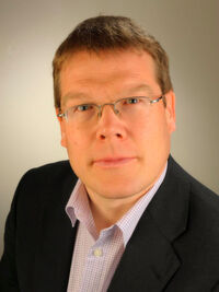 Dr. Hubert Jäger ist CTO und Geschäftsführer der Uniscon GmbH. Er war in leitenden Funktionen der Produktentwicklung, des Innovations- und Produktmanagements sowie des Vertriebs bei großen High-Tech-Unternehmen tätig. Er ist Erfinder und Autor zahlreicher Patente. Dr. Hubert Jäger ist CTO und Geschäftsführer der Uniscon GmbH. Er war in leitenden Funktionen der Produktentwicklung, des Innovations- und Produktmanagements sowie des Vertriebs bei großen High-Tech-Unternehmen tätig. Er ist Erfinder und Autor zahlreicher Patente.