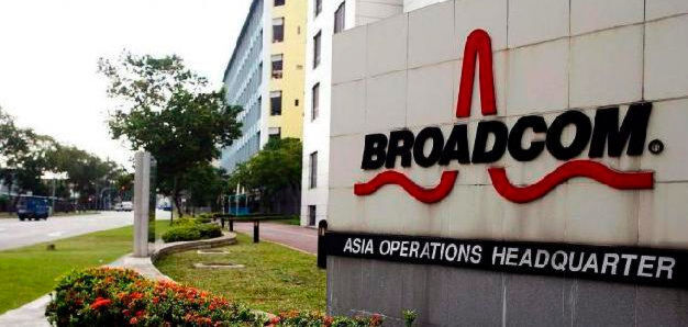 Broadcom lässt bei seiner angestrebten Übernahme des Konkurrenten Qualcomm nicht locker: Das Unternehmen sei bereit, zusätzlich zu den bereits angekündigten Angebot von 130 Milliarden Dollar noch einmal 18 Milliarden US-Dollar draufzulegen. Broadcom lässt bei seiner angestrebten Übernahme des Konkurrenten Qualcomm nicht locker: Das Unternehmen sei bereit, zusätzlich zu den bereits angekündigten Angebot von 130 Milliarden Dollar noch einmal 18 Milliarden US-Dollar draufzulegen.