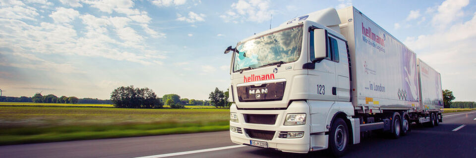 Mit dem Bau eines neuen Logistikstandorts in Bielefeld reagiert Hellmann auf die Auslastung des bereits bestehenden Zentrums. Mit dem Bau eines neuen Logistikstandorts in Bielefeld reagiert Hellmann auf die Auslastung des bereits bestehenden Zentrums.
