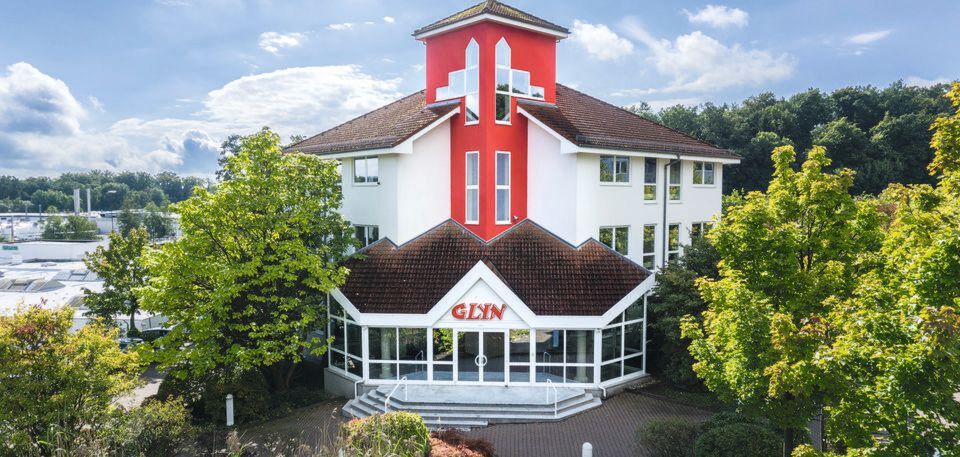 Mit Fokussierung zum Erfolg: GLYN setzt seine strategischen Akzente auf exzellenten Support, verlässliche Prozesse und ausgereifte Logistik. Mit Fokussierung zum Erfolg: GLYN setzt seine strategischen Akzente auf exzellenten Support, verlässliche Prozesse und ausgereifte Logistik.