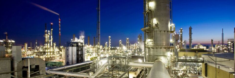 Die BASF ist erneut von eigenen Mitarbeiten und Fremdfirmen um mehrere Millionen Euro betrogen worden. Die BASF ist erneut von eigenen Mitarbeiten und Fremdfirmen um mehrere Millionen Euro betrogen worden.