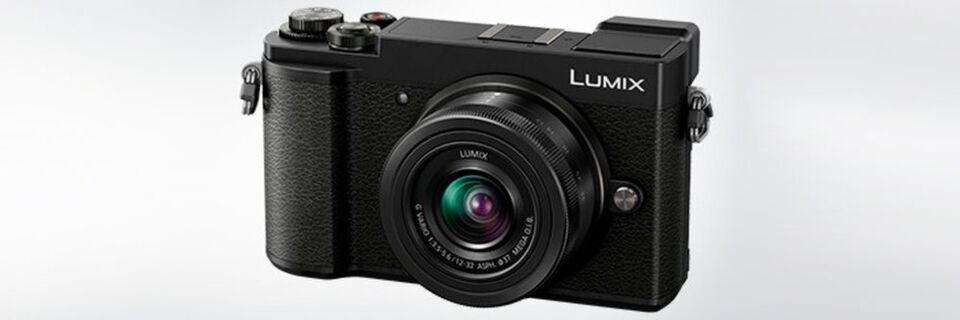 Die Lumix GX9 kommt mit einer neuen Stromsparfunktion. Zum Energiesparen wechselt die Kamera automatisch in den Ruhemodus, wenn sie erkennt, dass kein Auge mehr ins Sucherokular blickt. Die Lumix GX9 kommt mit einer neuen Stromsparfunktion. Zum Energiesparen wechselt die Kamera automatisch in den Ruhemodus, wenn sie erkennt, dass kein Auge mehr ins Sucherokular blickt.